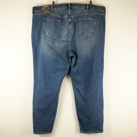 NWT Torrid High Rise Straight Leg Artisan Hem Cropped Denim Jeans Plus Size 24R - Picture 2 of 9